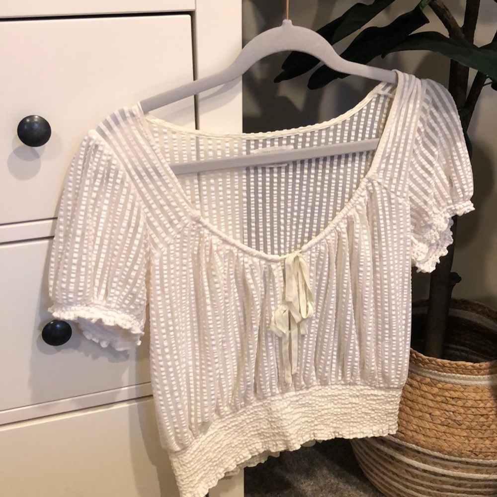 Urban outfitters puff sleeve top